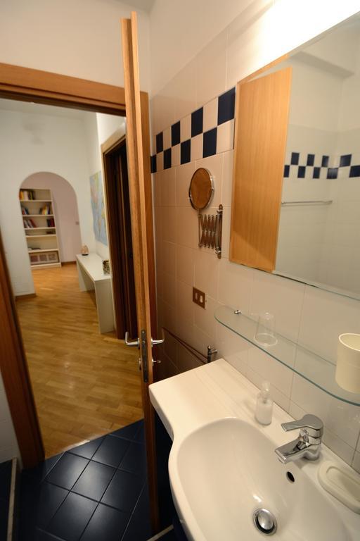 We Love It - Bestbnb Garbatella 로마 외부 사진