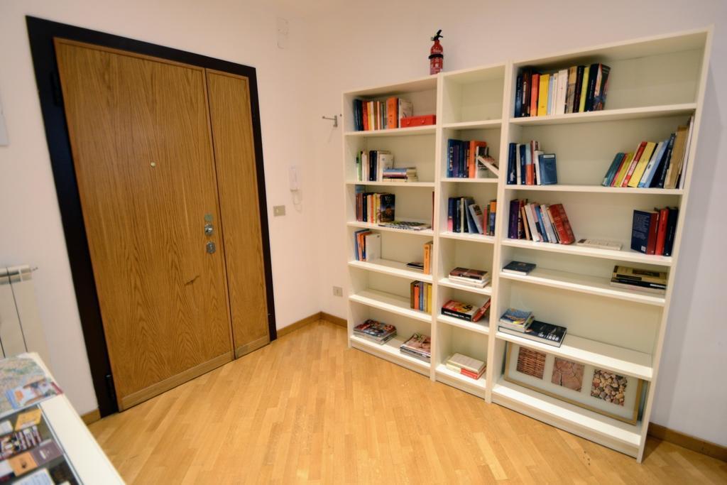 We Love It - Bestbnb Garbatella 로마 외부 사진