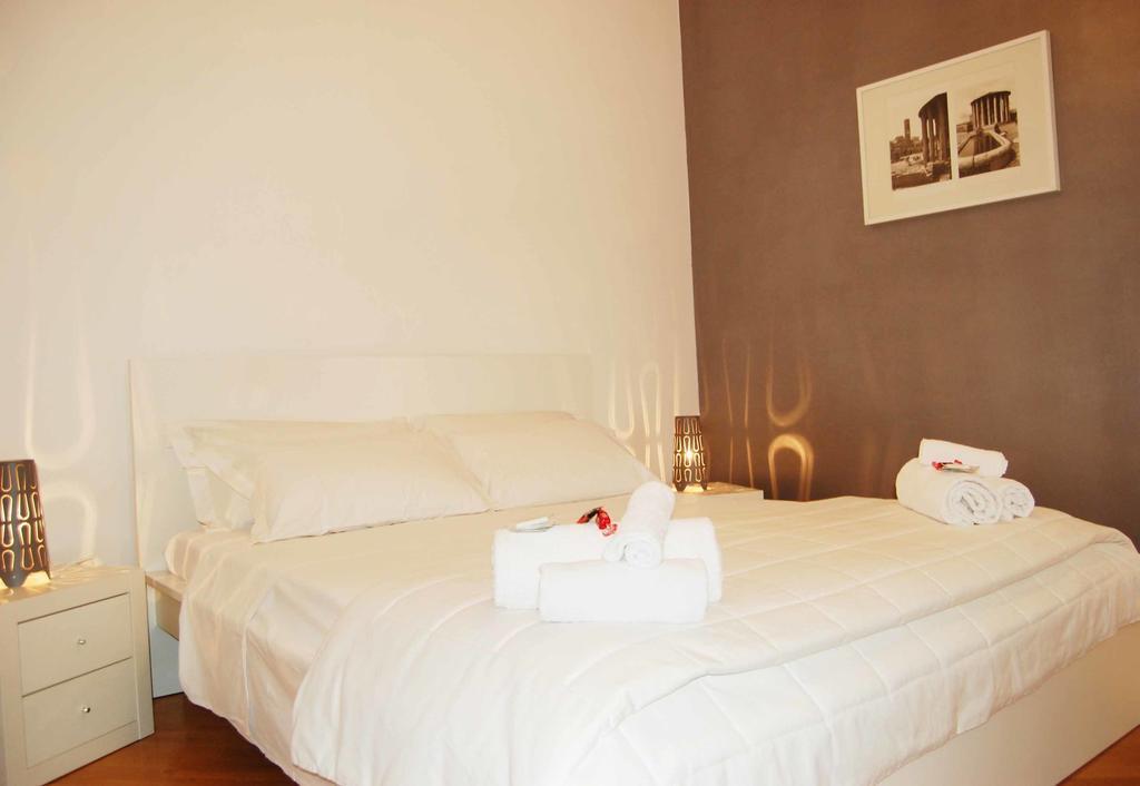 We Love It - Bestbnb Garbatella 로마 객실 사진