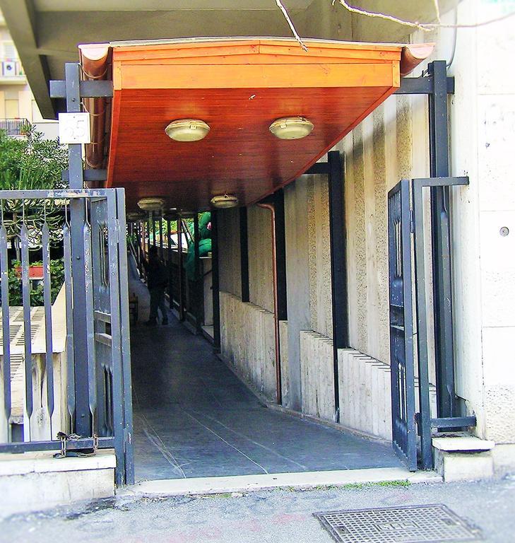 We Love It - Bestbnb Garbatella 로마 외부 사진