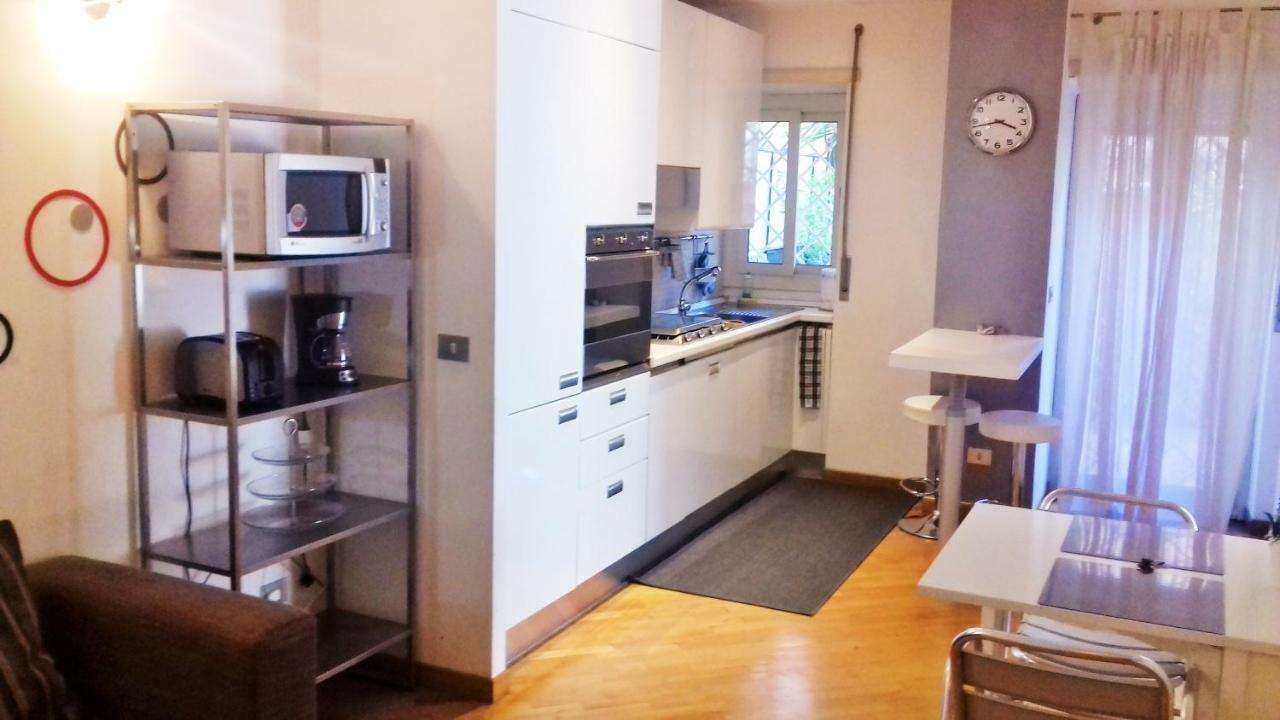 We Love It - Bestbnb Garbatella 로마 외부 사진